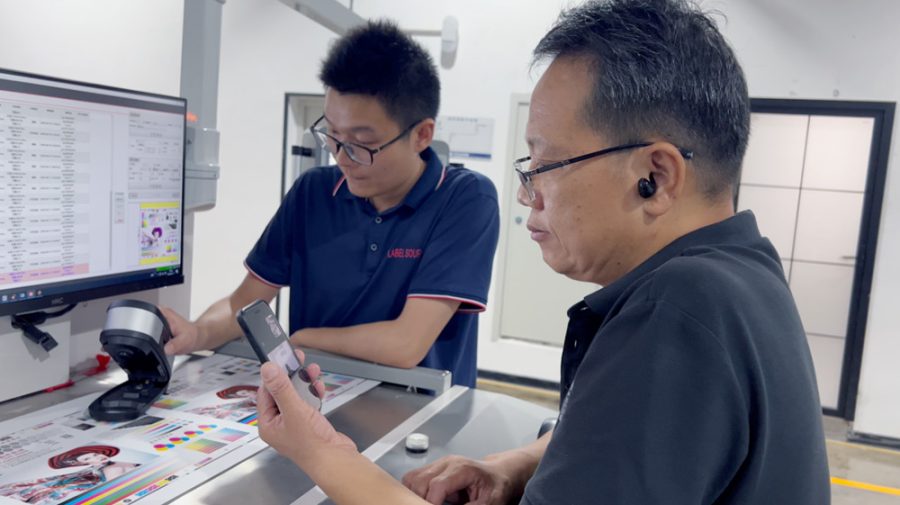 Color density measured ±0.02, Hanlabel & Label Source prove their strength with data.